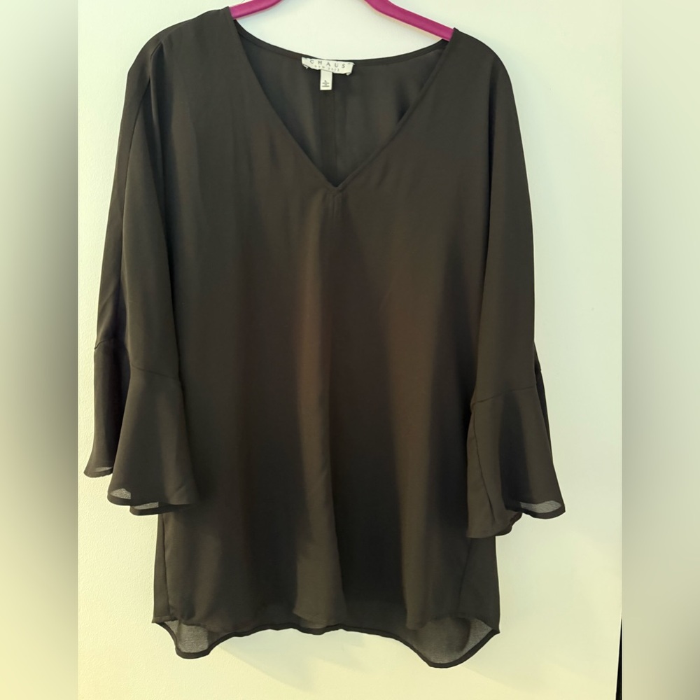 Chaus New York Women’s Black Bell
Sleeve Blouse Size L